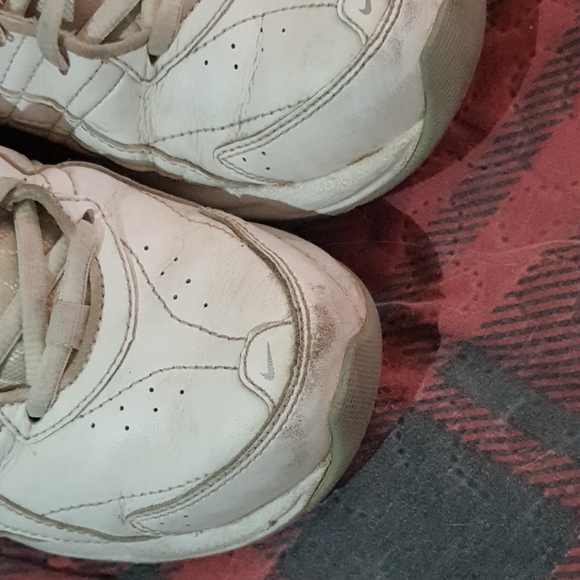 Nike Sneakers - Picture 5 of 5